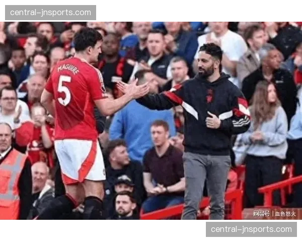 曼联切尔西连续换帅凸显现代足球管理模式与教练权威冲突